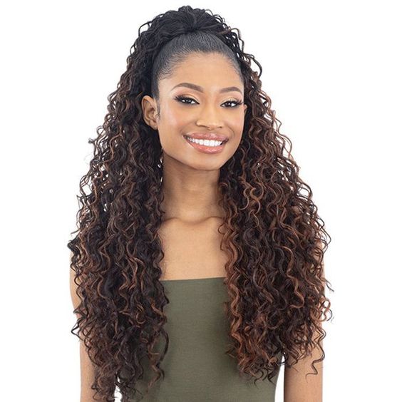 Shake and go drawstring ponytail offering a quick and effortless styling solution