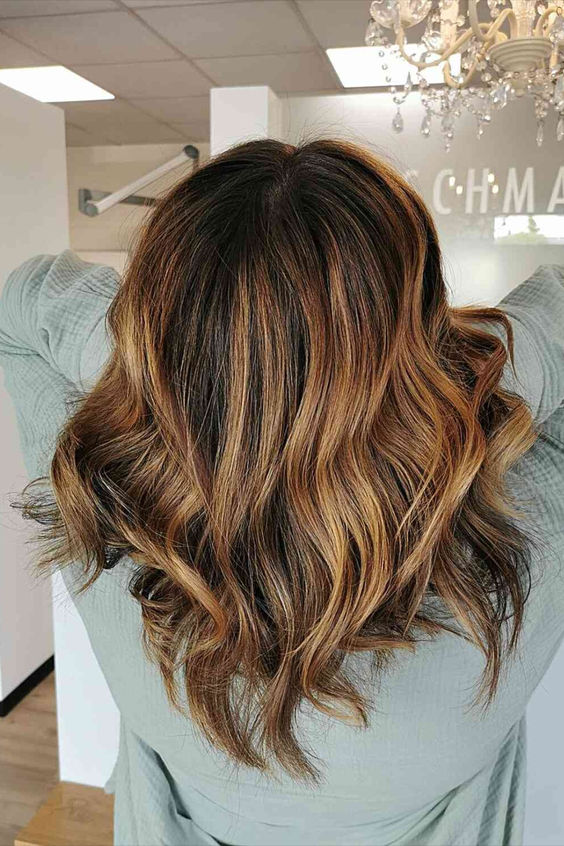 Caramel foilayage on medium length hair