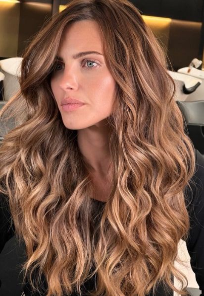 Caramel waves on medium length hair